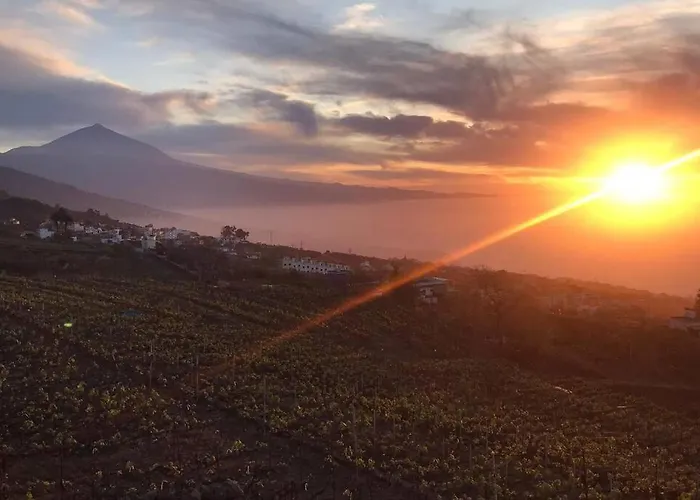 Casa Con Piscina Privada. Mirador De Humbolt. *