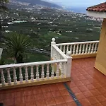 Dom wakacyjny Casa Con Piscina Privada. Mirador De Humbolt.