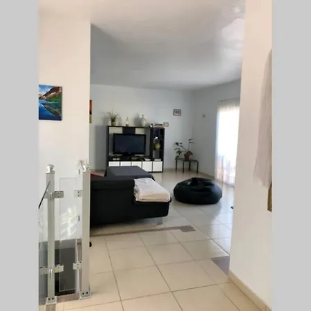 Casa Con Piscina Privada. Mirador De Humbolt. Vakantiehuis *